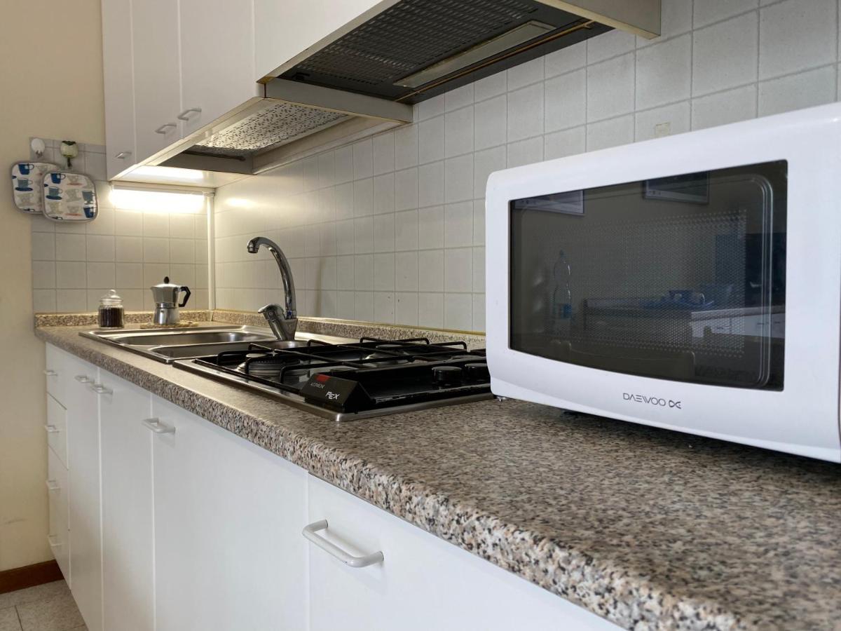 Free Parking - Blue Apartment Vicino Al Centro Sirmione Exterior foto